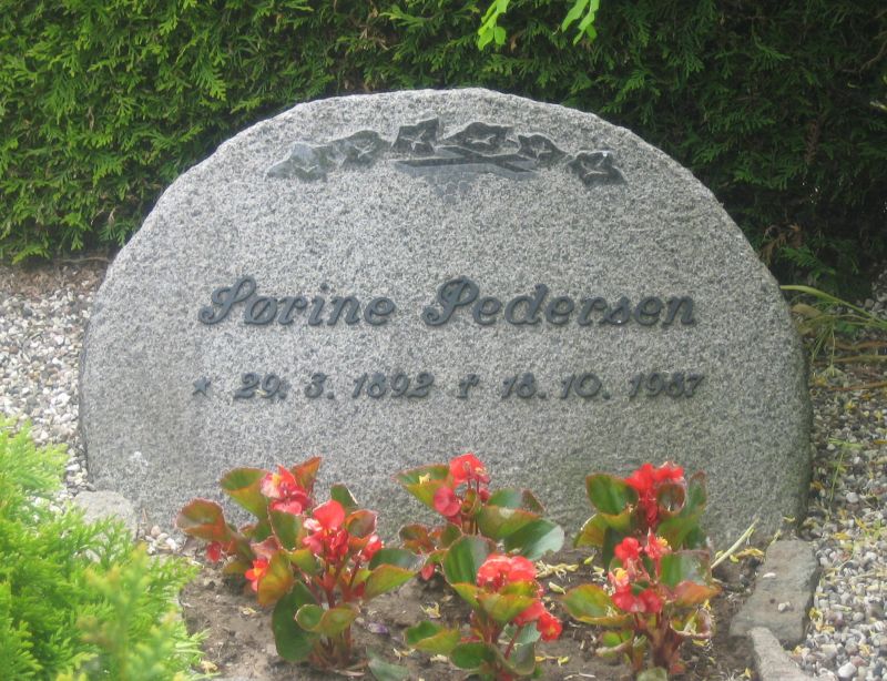 Soerene Pedersen.jpg